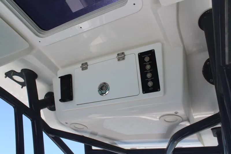 Slide: The Image of Sea Fox 248 COMMANDER 2021 - 20