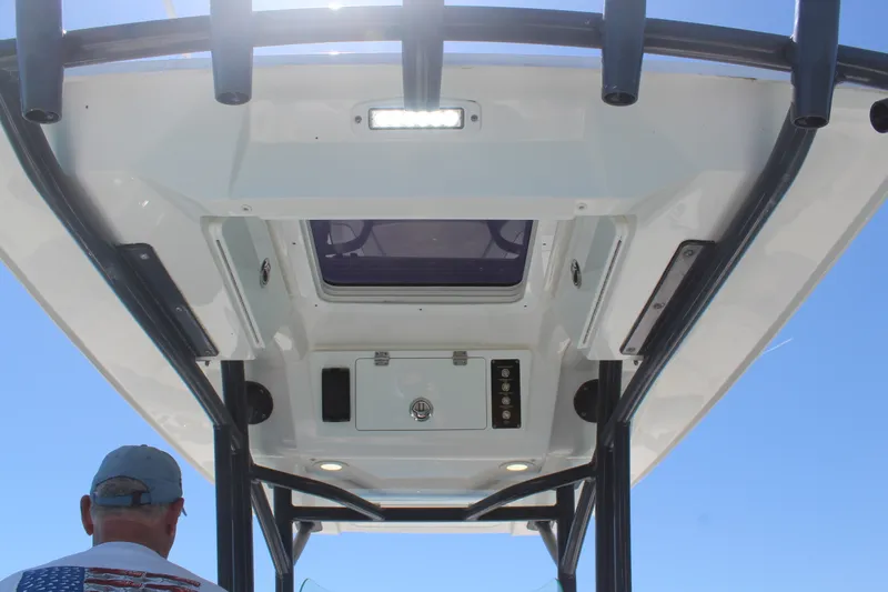 Slide: The Image of Sea Fox 248 COMMANDER 2021 - 21