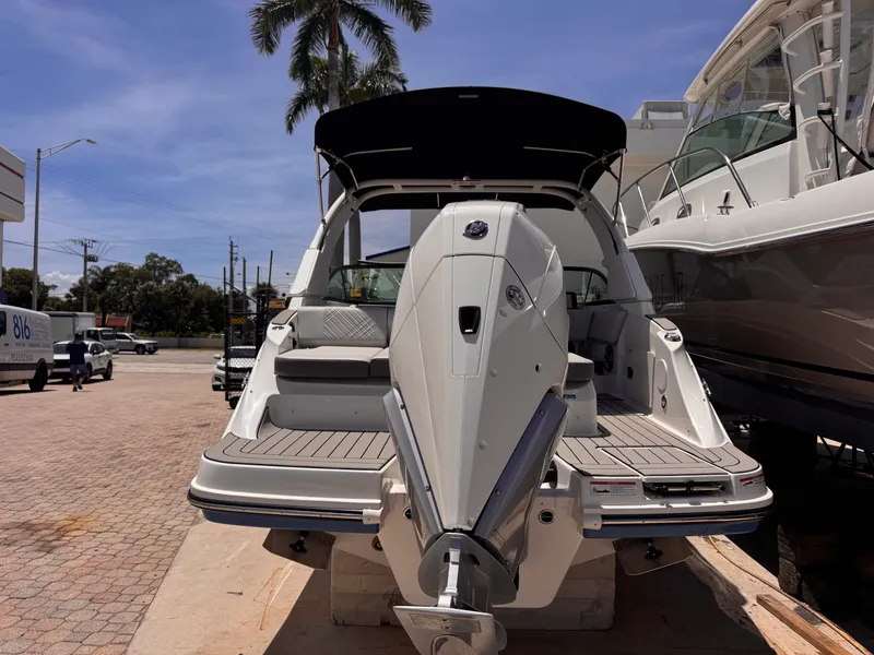 Slide: The Image of Sea Ray SDX 230 Outboard 2026 - 3