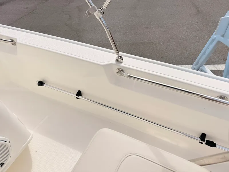 Slide: The Image of Boston Whaler 150 Montauk 2026 - 19