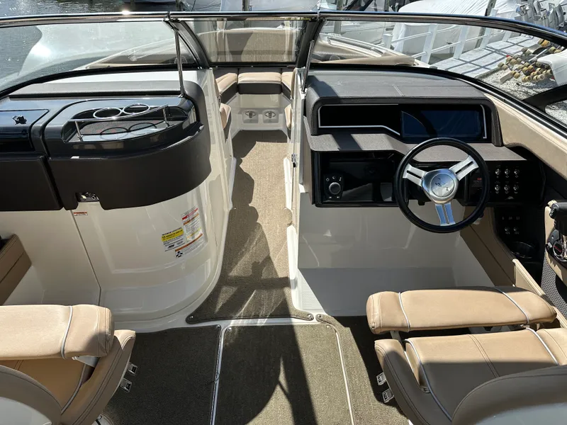 Slide: The Image of Sea Ray 250 SLX 2017 - 40