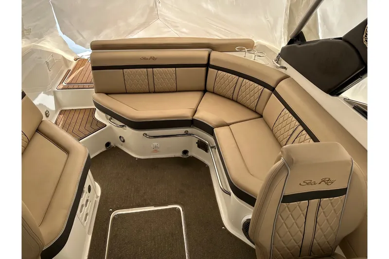 Slide: The Image of Sea Ray 250 SLX 2017 - 6