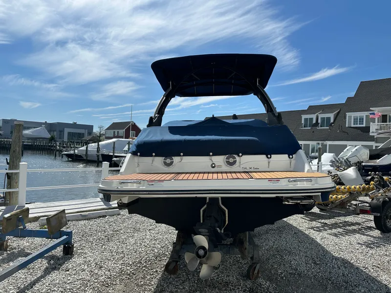 Slide: The Image of Sea Ray 250 SLX 2017 - 35