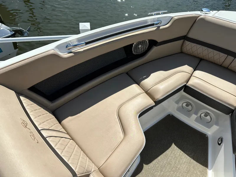 Slide: The Image of Sea Ray 250 SLX 2017 - 45