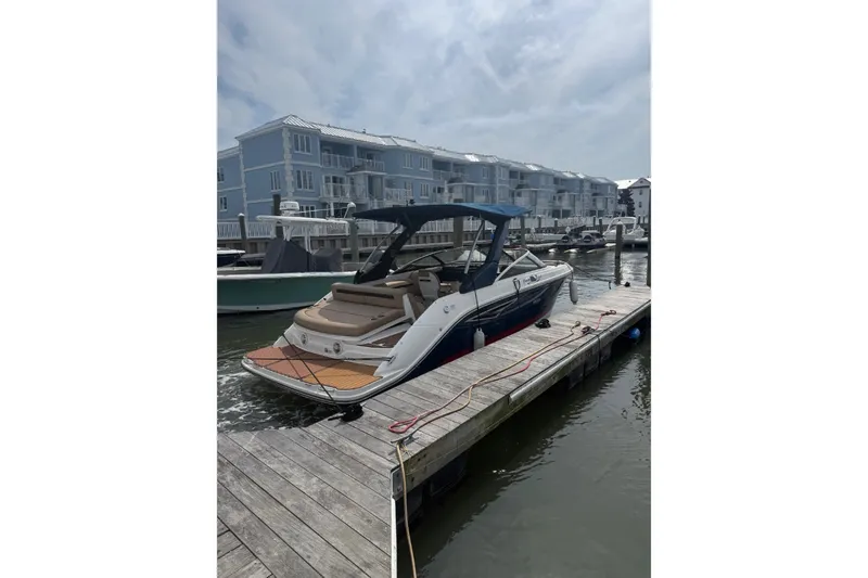 Slide: The Image of Sea Ray 250 SLX 2017 - 2