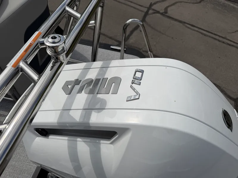 Slide: The Image of Harris Grand Mariner 270 2026 - 10