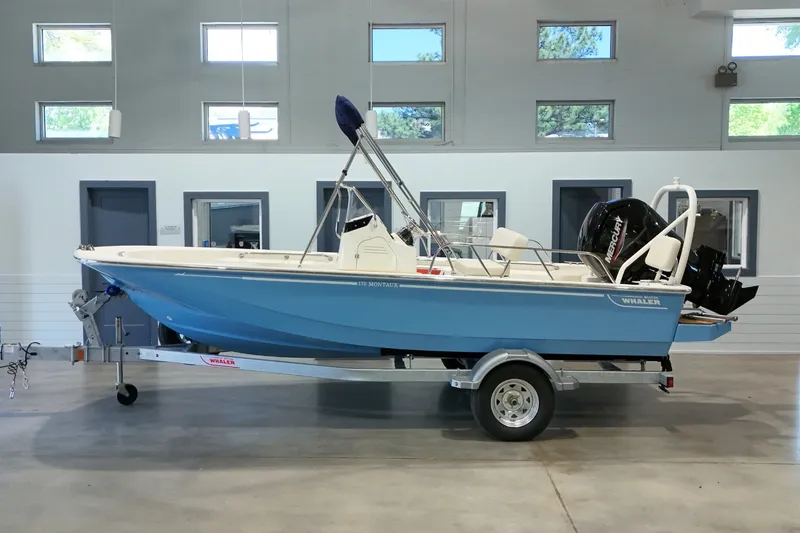 The Image of Boston Whaler 170 Montauk 2026 - undefined