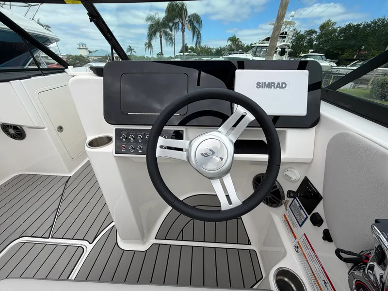 Slide: The Image of Sea Ray SDX 270 Outboard 2026 - 10