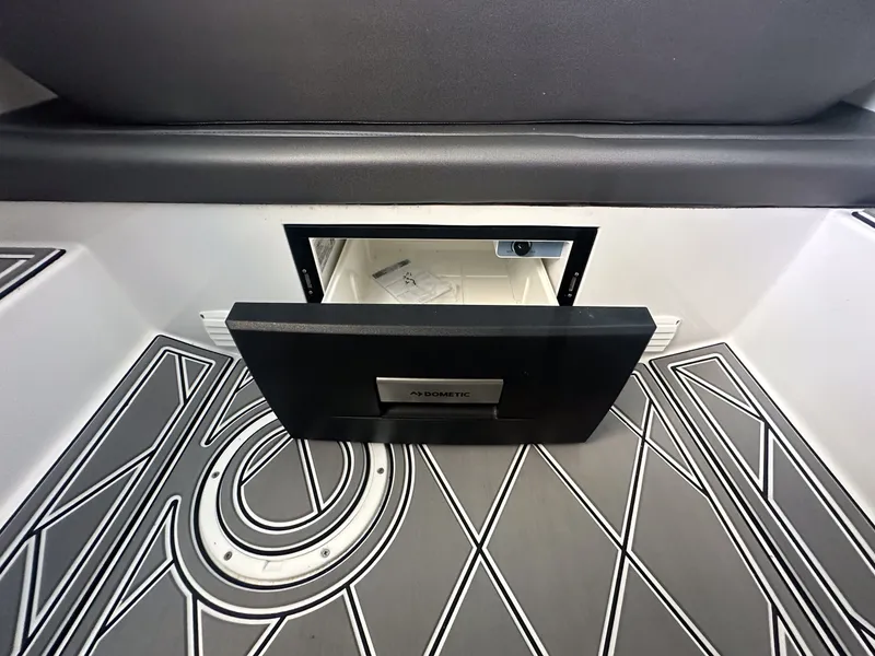 Slide: The Image of Nor-Tech 340 SPORT 2025 - 14
