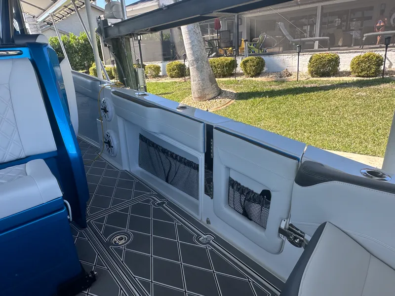 Slide: The Image of Nor-Tech 340 SPORT 2025 - 19