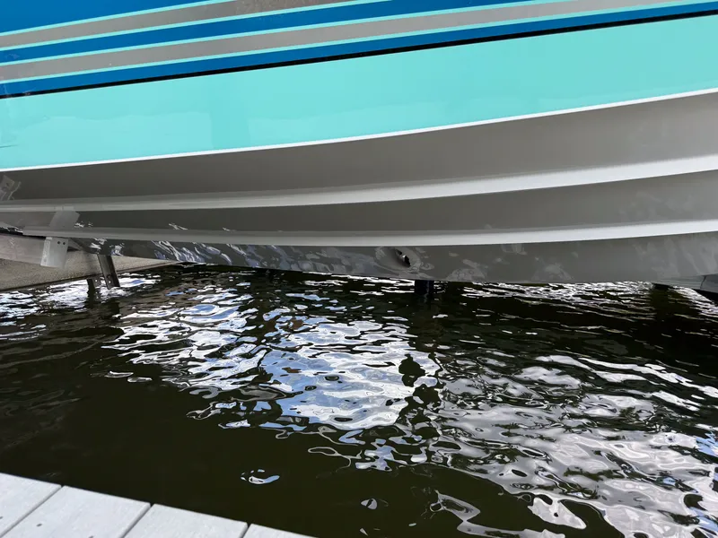 Slide: The Image of Nor-Tech 340 SPORT 2025 - 44