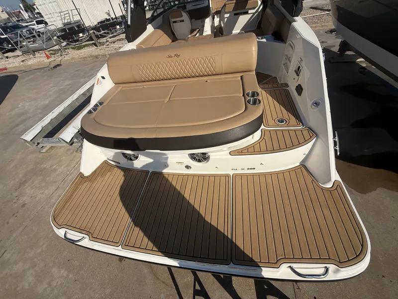 Slide: The Image of Sea Ray 280 SLX 2019 - 8