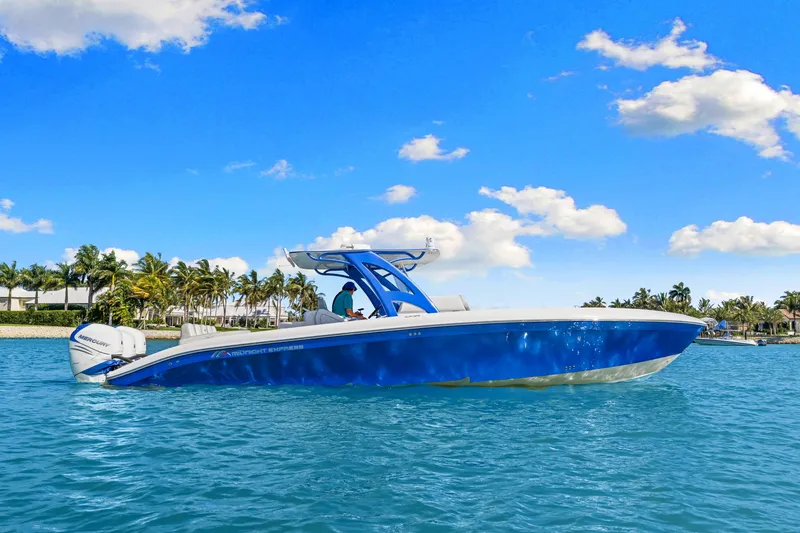 Slide: The Image of Midnight Express 37 OPEN 2020 - 1