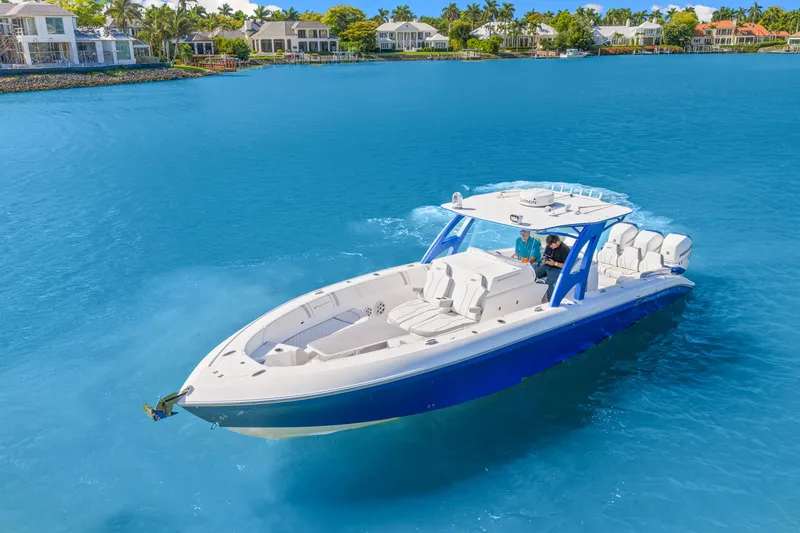 Slide: The Image of Midnight Express 37 OPEN 2020 - 13
