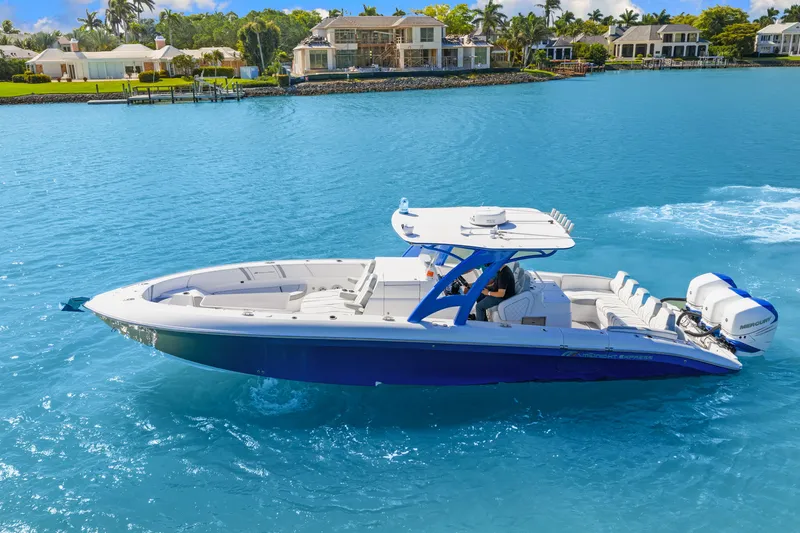 Slide: The Image of Midnight Express 37 OPEN 2020 - 14