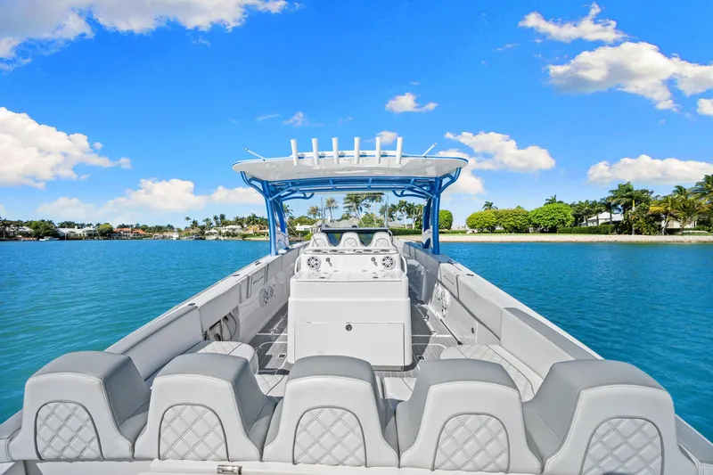 Slide: The Image of Midnight Express 37 OPEN 2020 - 23