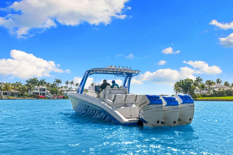 Slide: The Image of Midnight Express 37 OPEN 2020 - 4