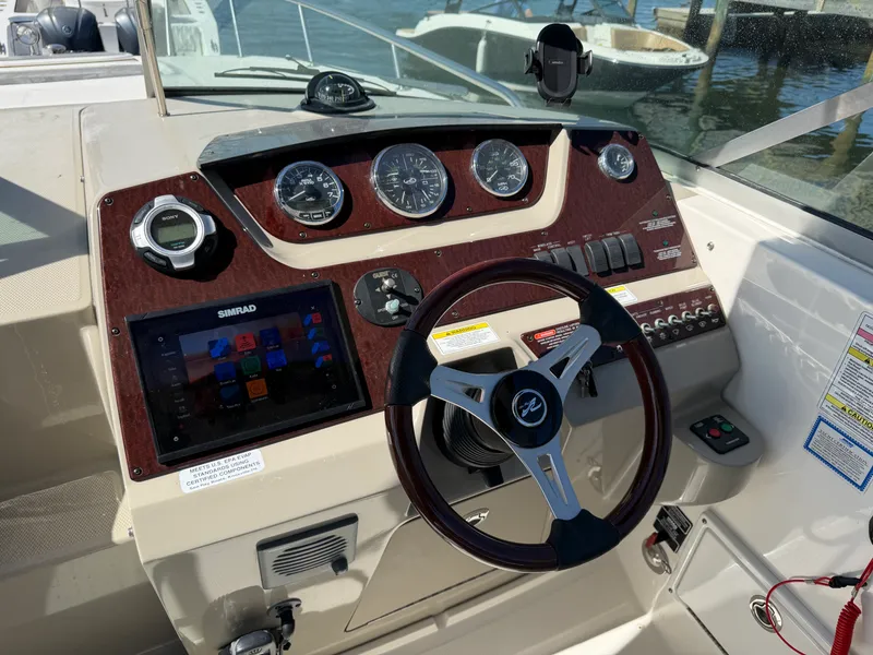 Slide: The Image of Sea Ray 280 SUNDANCER 2011 - 22