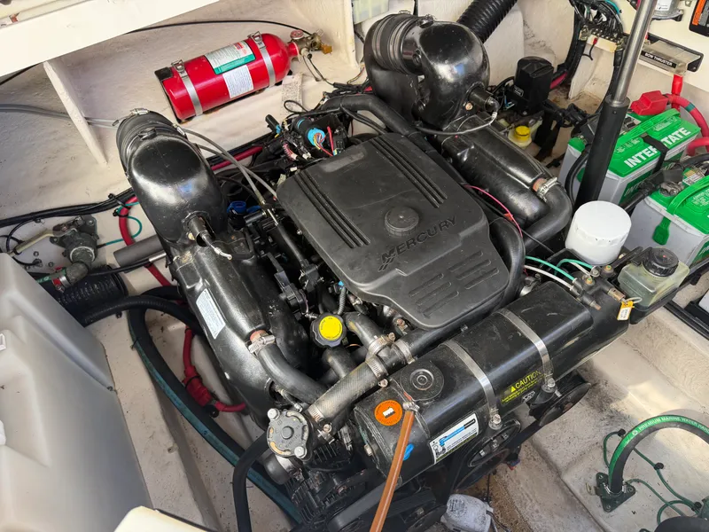 Slide: The Image of Sea Ray 280 SUNDANCER 2011 - 53