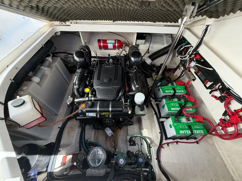 Slide: The Image of Sea Ray 280 SUNDANCER 2011 - 56