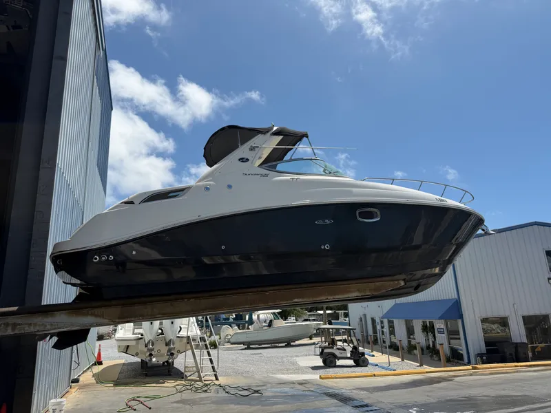 Slide: The Image of Sea Ray 280 SUNDANCER 2011 - 69