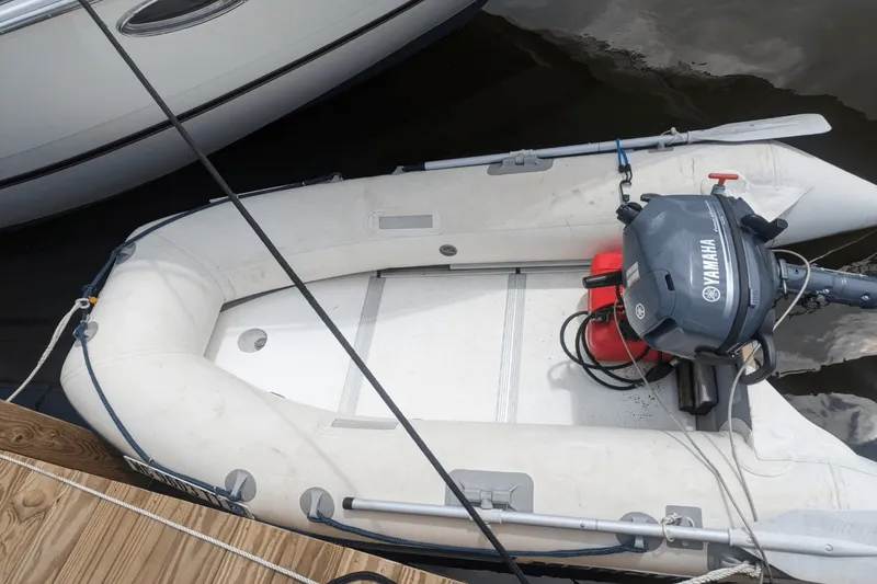 Slide: The Image of Cruisers Yachts 3870 EXPRESS 2001 - 26