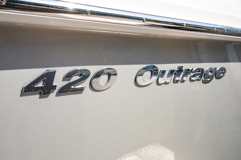 Slide: The Image of Boston Whaler 420 Outrage 2024 - 102