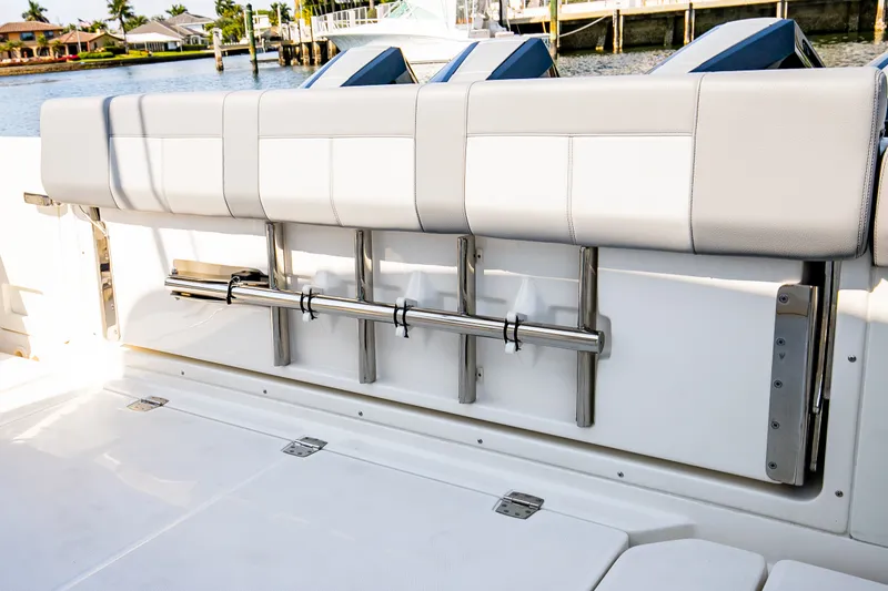 Slide: The Image of Boston Whaler 420 Outrage 2024 - 22