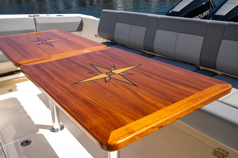 Slide: The Image of Boston Whaler 420 Outrage 2024 - 28