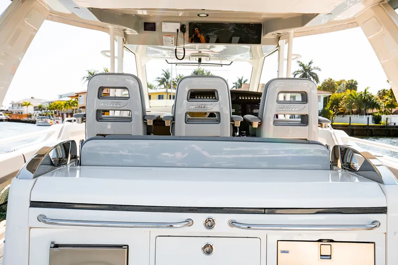 Slide: The Image of Boston Whaler 420 Outrage 2024 - 32