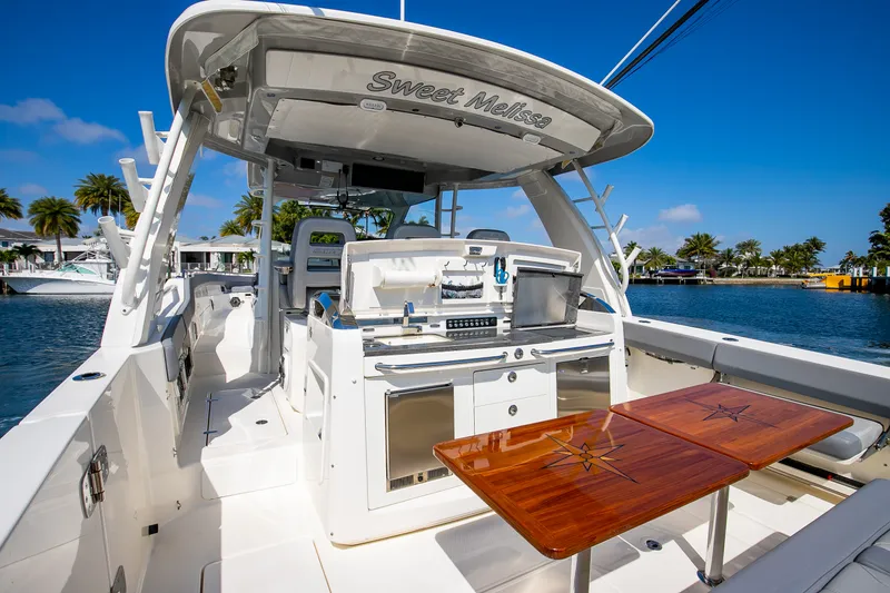 Slide: The Image of Boston Whaler 420 Outrage 2024 - 35