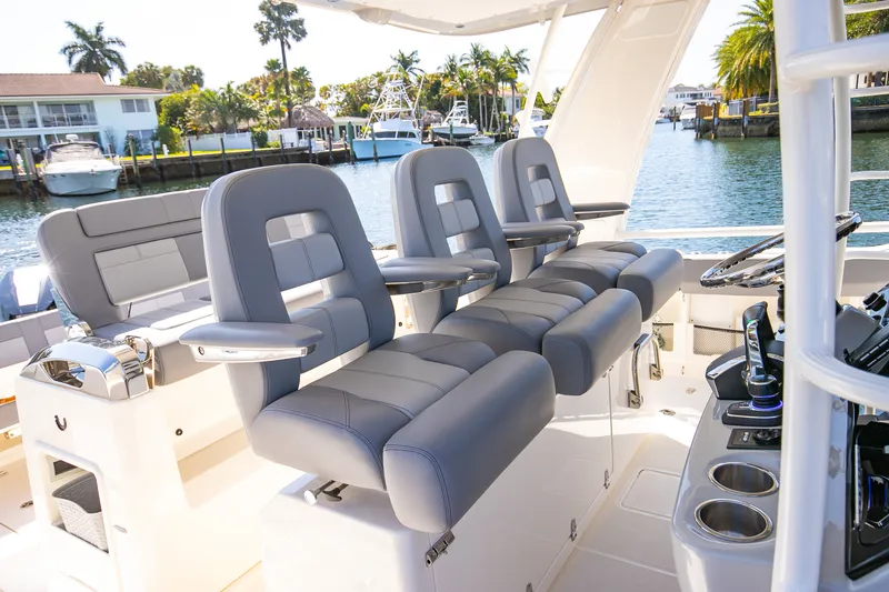 Slide: The Image of Boston Whaler 420 Outrage 2024 - 49