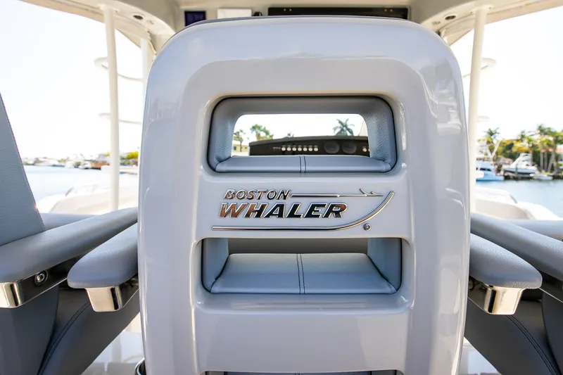 Slide: The Image of Boston Whaler 420 Outrage 2024 - 54