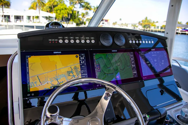 Slide: The Image of Boston Whaler 420 Outrage 2024 - 61