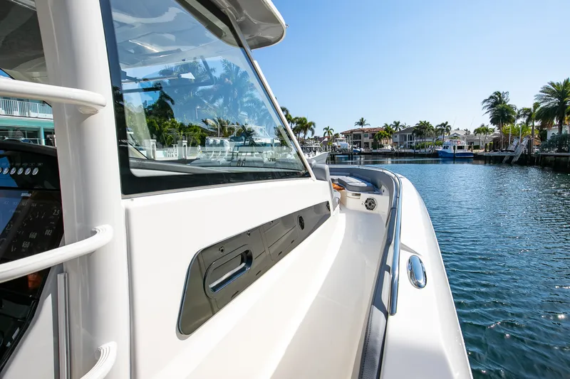Slide: The Image of Boston Whaler 420 Outrage 2024 - 66