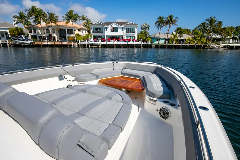 Slide: The Image of Boston Whaler 420 Outrage 2024 - 70