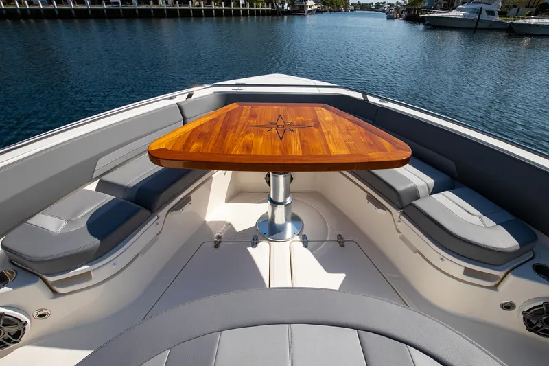 Slide: The Image of Boston Whaler 420 Outrage 2024 - 78