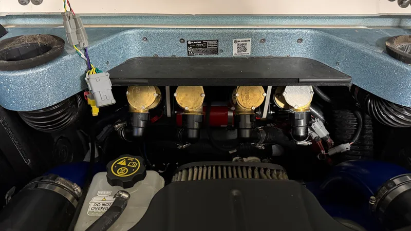 Slide: The Image of Mastercraft X-26 2023 - 20