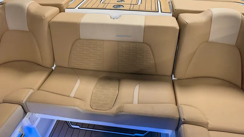 Slide: The Image of Mastercraft X-26 2023 - 23