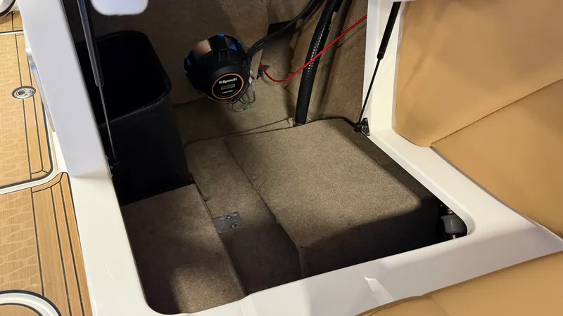 Slide: The Image of Mastercraft X-26 2023 - 34