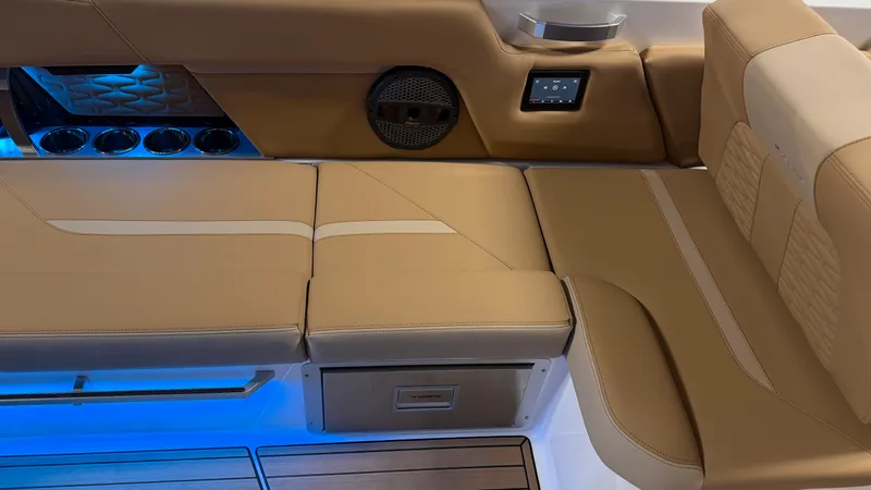 Slide: The Image of Mastercraft X-26 2023 - 43