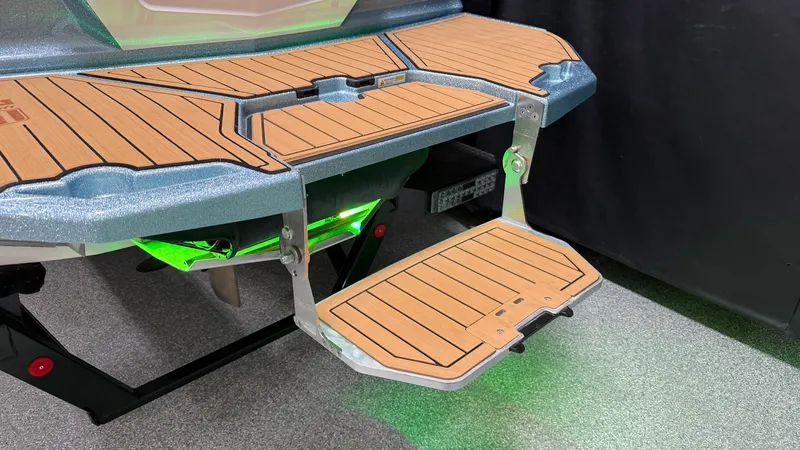 Slide: The Image of Mastercraft X-26 2023 - 7