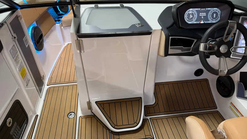 Slide: The Image of Mastercraft X-26 2023 - 70