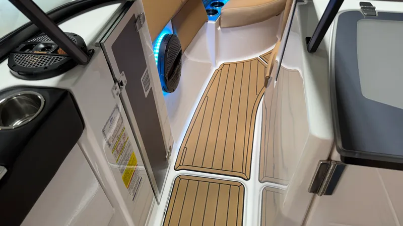 Slide: The Image of Mastercraft X-26 2023 - 76