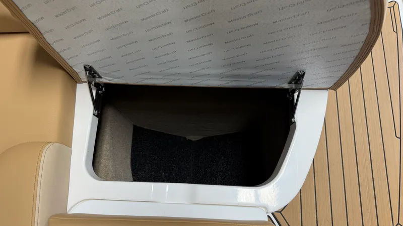 Slide: The Image of Mastercraft X-26 2023 - 86