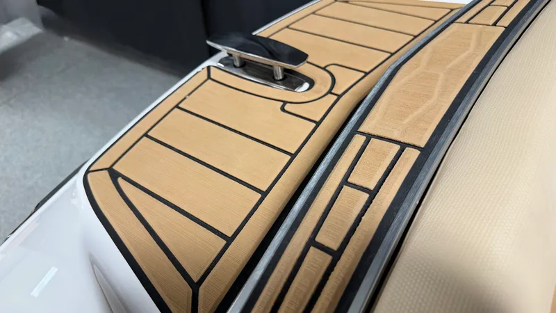Slide: The Image of Mastercraft X-26 2023 - 90