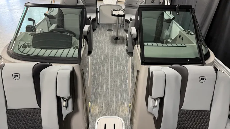 Slide: The Image of Premier 250 SOLARIS 2026 - 35