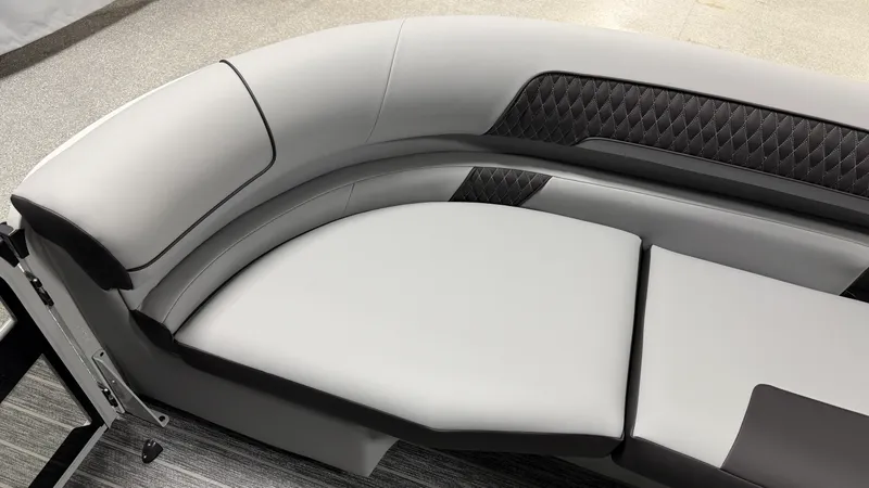 Slide: The Image of Premier 250 SOLARIS 2026 - 14