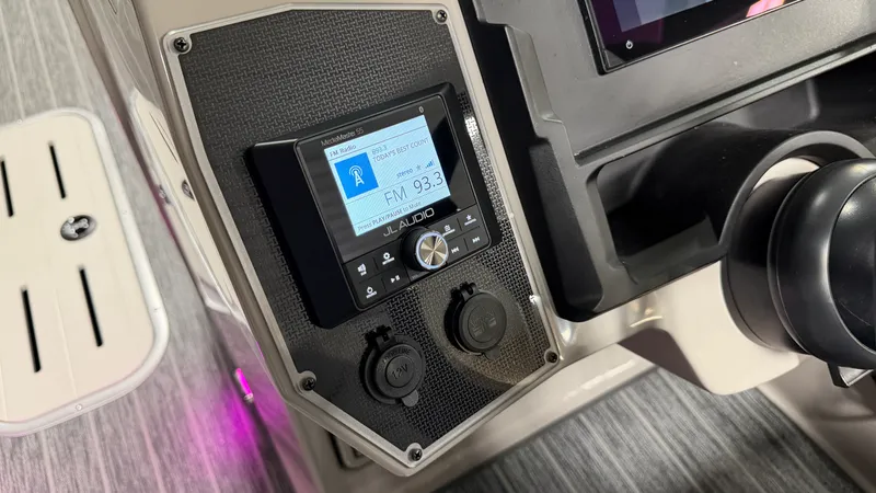 Slide: The Image of Premier 250 SOLARIS 2026 - 59