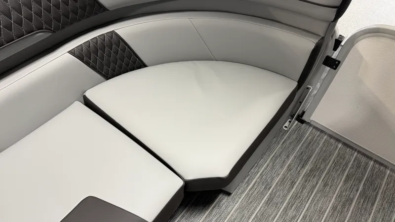 Slide: The Image of Premier 250 SOLARIS 2026 - 73